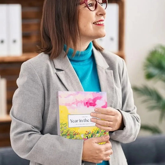 A Beautiful Year in the Bible: The 52-Week Bible Study for Women